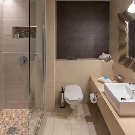 Hotel Kilkenny 4* كيلكيني
