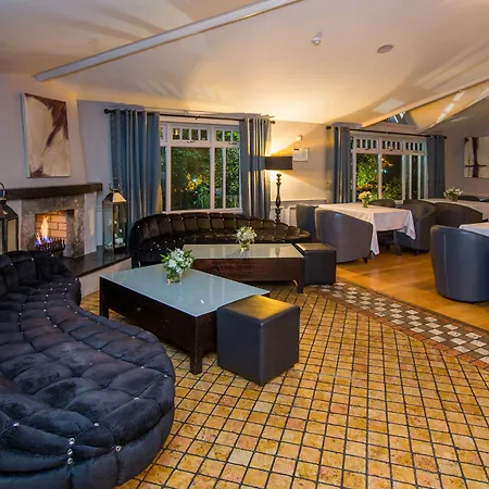 מלון Hotel Kilkenny 4*
