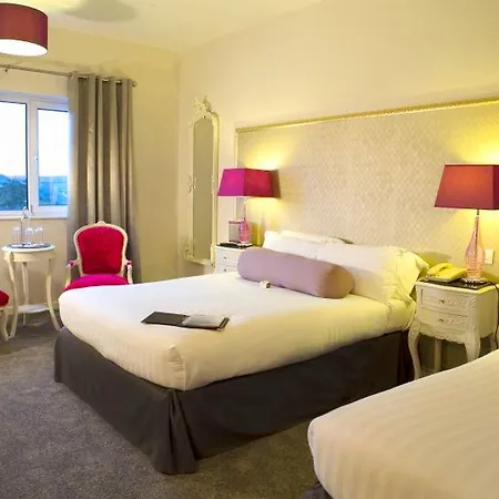 Hotel Kilkenny فندق