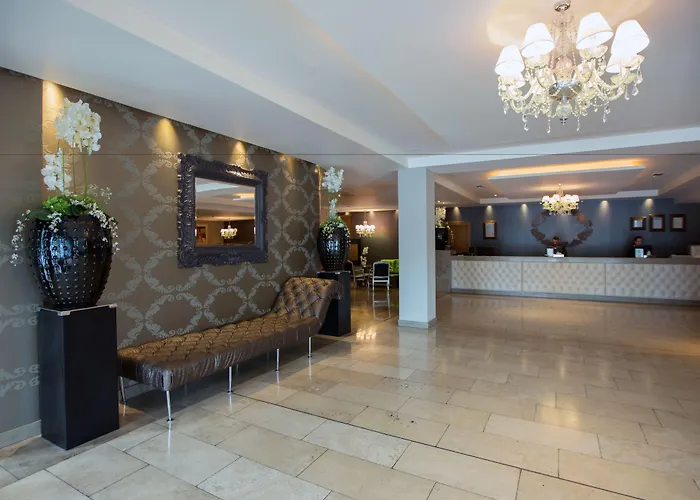 Hotel Kilkenny Отель 4*