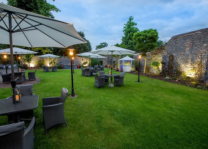 Hotel Kilkenny Отель 4*